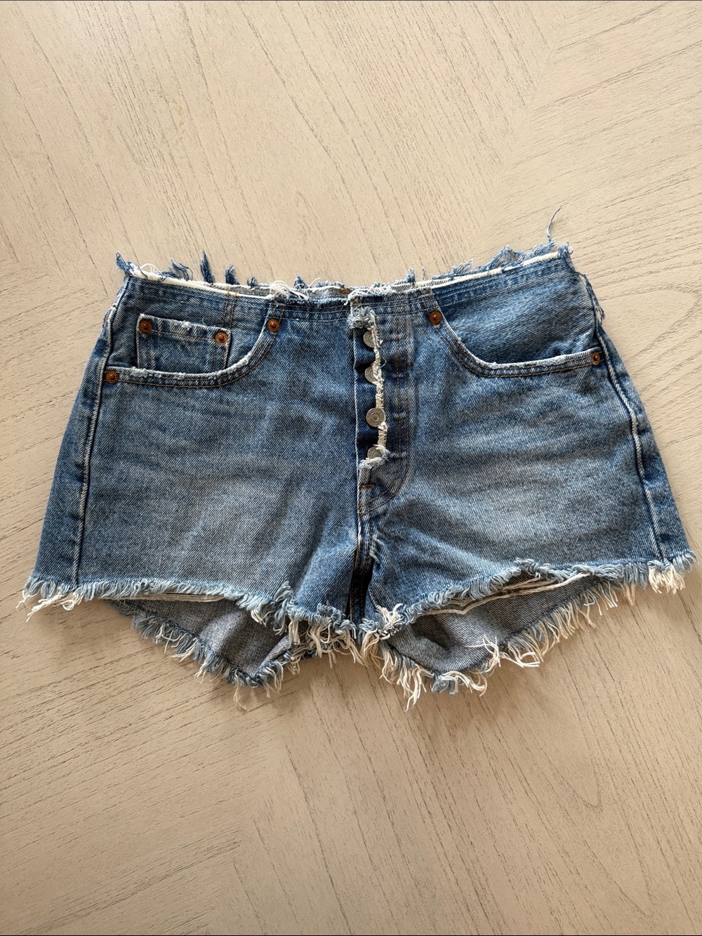 Levi's 501 High Rise Distressed Cutoff Denim Shorts - Size 24 - [PH1111]